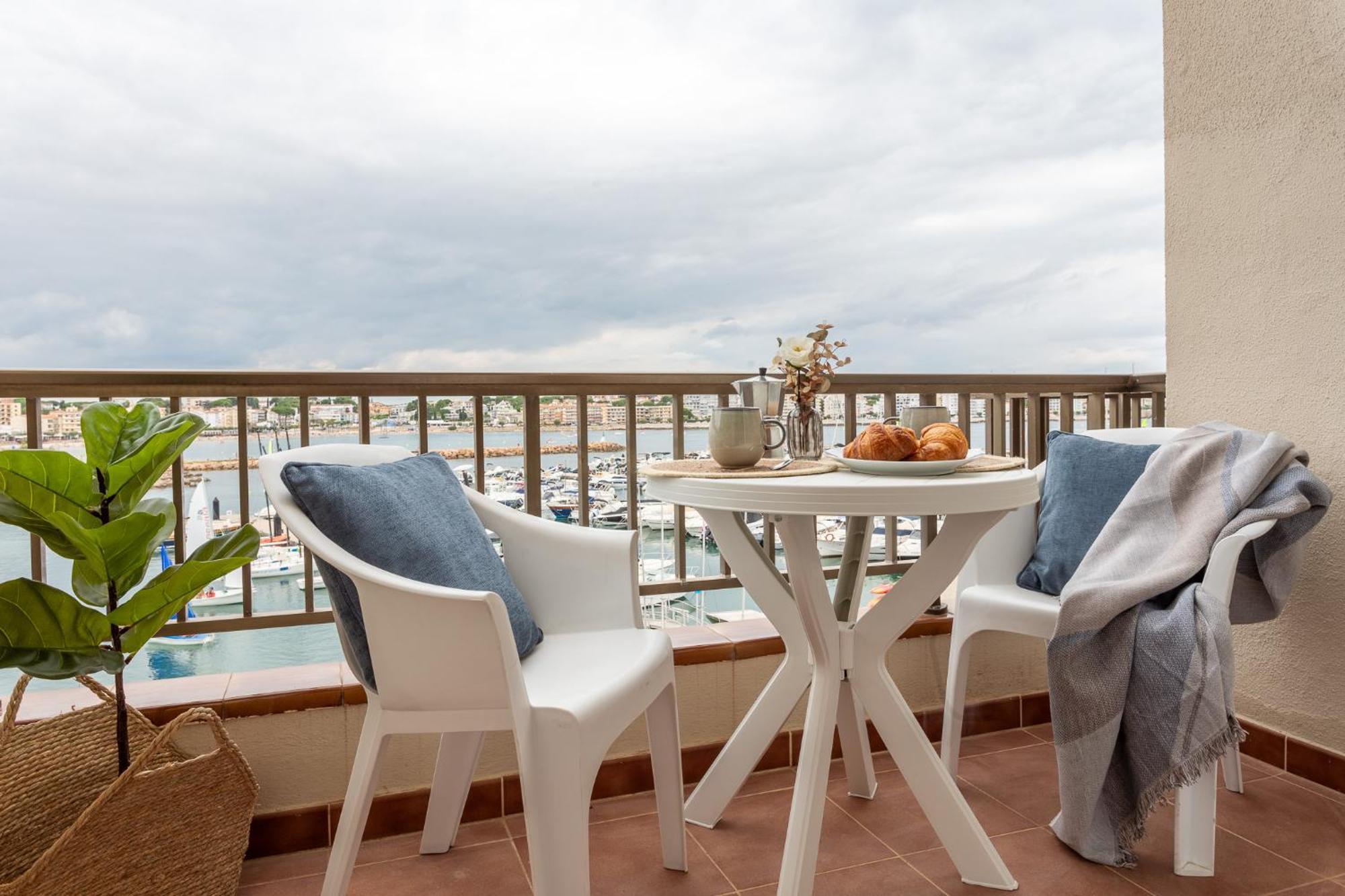 Estudio Con Terraza Lorena L' Escala Kültér fotó